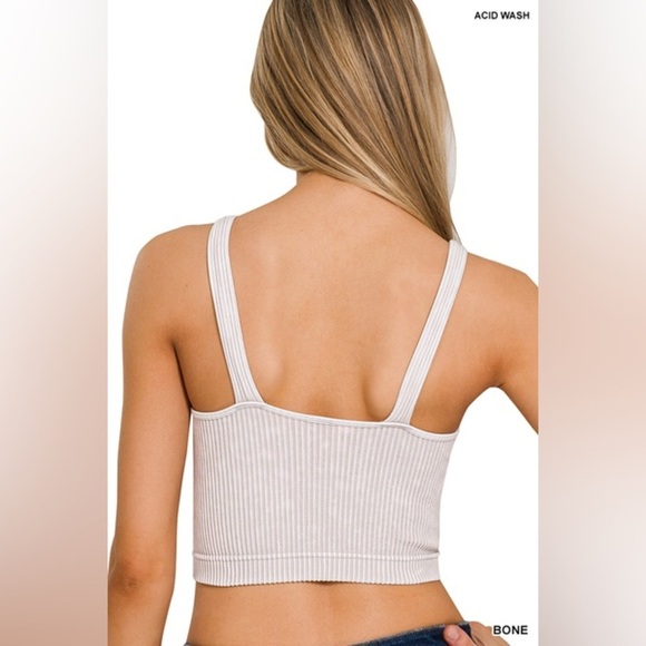 NWOT Zenana Washed Ribbed Cropped Seamless V-Neck Tank Top - Picture 2 of 4